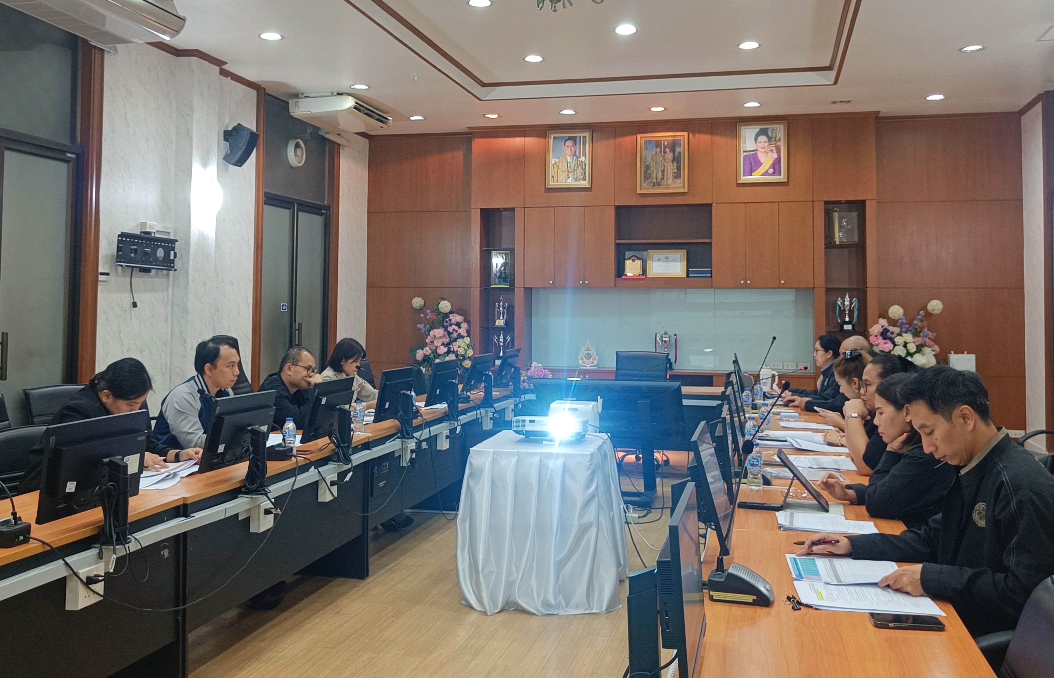 title - Unit School การประชุมชี้แจงตัวชี้วัดตามคำรับรองการปฏิบัติราชการระดับหน่วยงานของ ส.ป.ก.จังหวัด ประจำปีงบประมาณ  พ.ศ. 2569 ผ่านสื่ออิเล็กทรอนิกส์ (ผ่านระบบออนไลน์ Zoom Meeting)